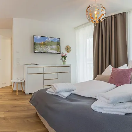 Grimming By Keyone توبليتز