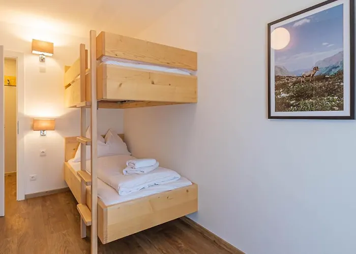 Apartment Grimming By Keyone Tauplitz